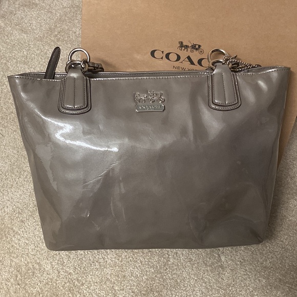 Coach 18770 grey patient leather tote euc - Picture 10 of 11